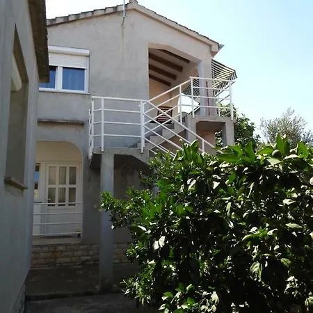Appartement Benze Turanj